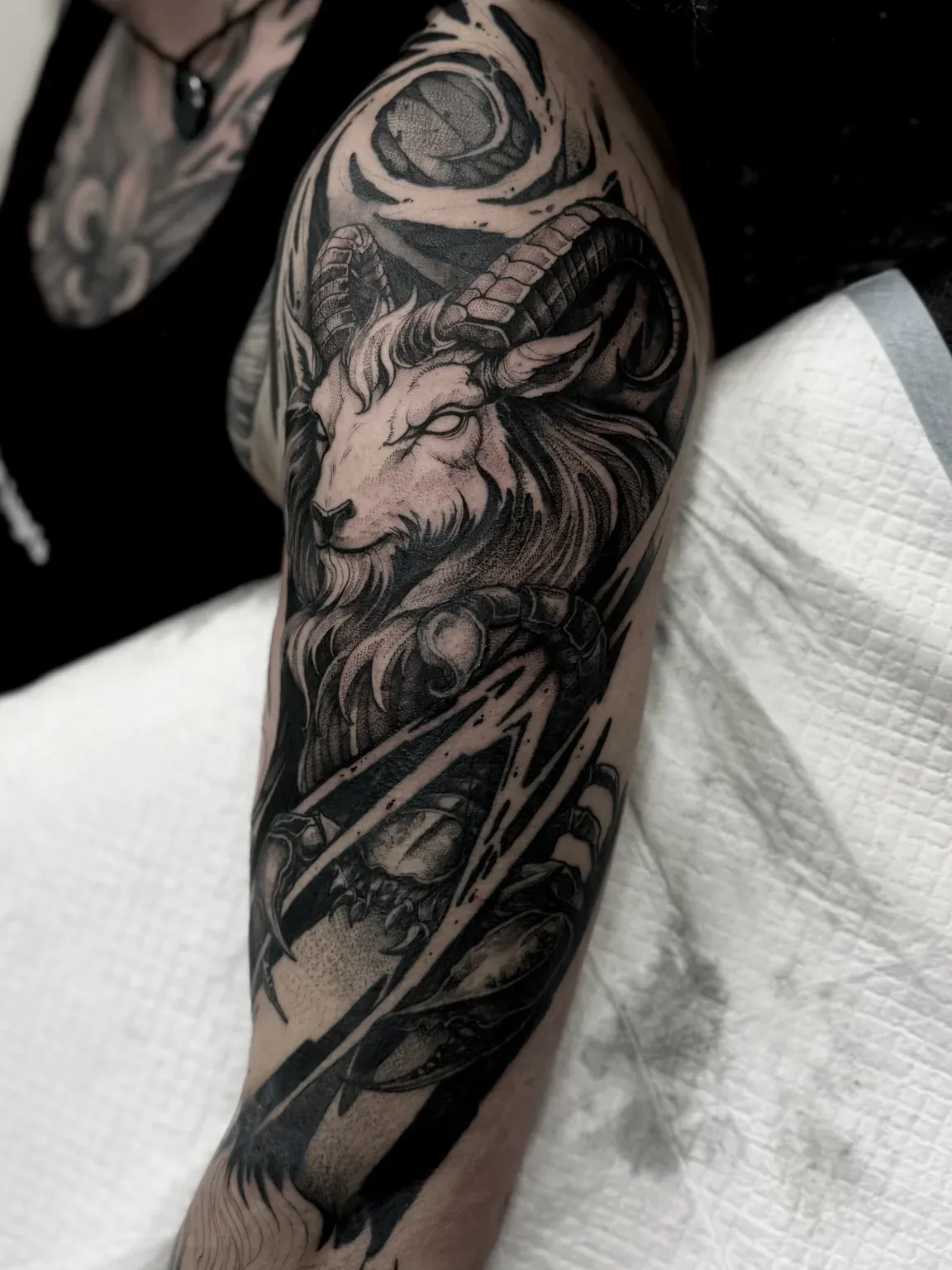 Tattoo – Oberarm von ParadoXX Tattoo Soltau
